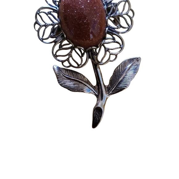 Vintage Silver flower Goldstone brooch - Picture 5 of 6